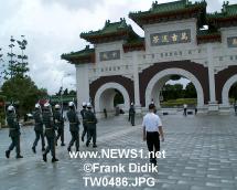 thTW0486.JPG