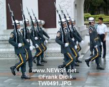 thTW0491.JPG
