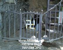 thTW1348.JPG