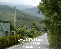 thTW0446.JPG