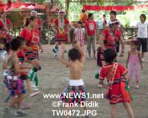 thTW0472.JPG